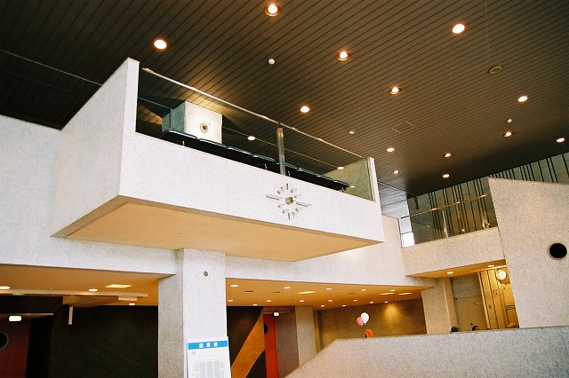 0079_hall.jpg